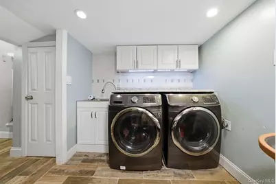 4641 Carpenter Avenue, Bronx, NY 10470 - Photo 24