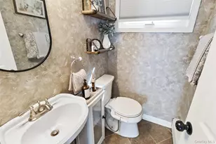 306 Sound Beach Blvd, Sound Beach, NY 11789 - Photo 14