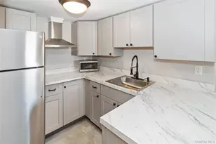 306 Sound Beach Blvd, Sound Beach, NY 11789 - Photo 6