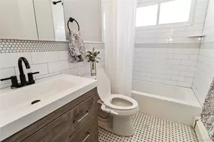 306 Sound Beach Blvd, Sound Beach, NY 11789 - Photo 16