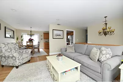 62 S Bay Avenue, Massapequa, NY 11758 - Photo 4