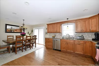 62 S Bay Avenue, Massapequa, NY 11758 - Photo 8