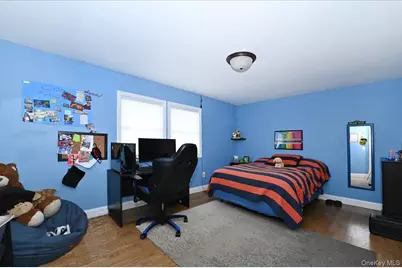 62 S Bay Avenue, Massapequa, NY 11758 - Photo 16