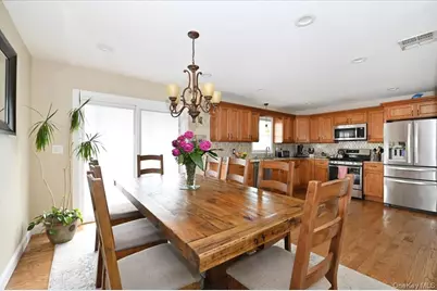 62 S Bay Avenue, Massapequa, NY 11758 - Photo 10