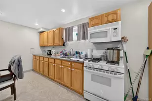 164-43 96th St, Howard Beach, NY 11414 - Photo 28