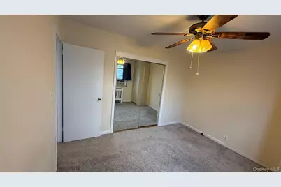 1072 Fenwood Drive #4, Valley Stream, NY 11580 - Photo 6