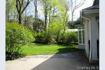 15 Maple Grove Street, Great Neck, NY 11023 - Photo 22