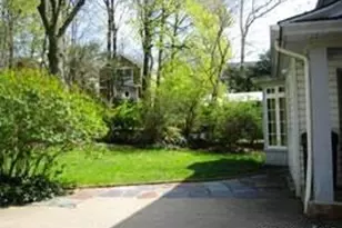 15 Maple Grove St, Great Neck, NY 11023 - Photo 22