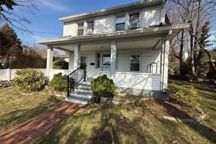 15 Maple Grove St, Great Neck, NY 11023 - Photo 2