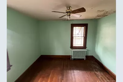 272 Van Ness Street, Newburgh, NY 12550 - Photo 8