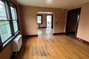 272 Van Ness St, Newburgh, NY 12550 - Photo 4