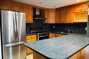 136-17 Maple Ave, Flushing, NY 11355 - Photo 4