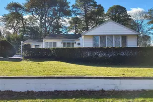 1 Washington Ave E, Hampton Bays, NY 11946 - Photo 2