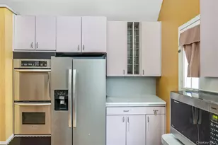 8 Alexander Ave, Farmingdale, NY 11735 - Photo 10