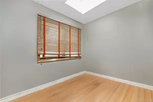 8 Alexander Ave, Farmingdale, NY 11735 - Photo 28