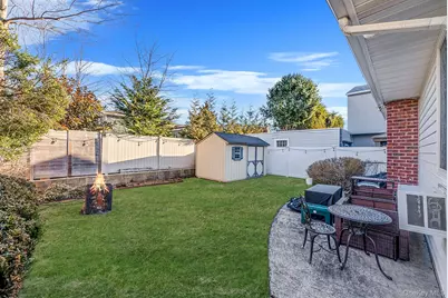 425 Jackson Street, Oceanside, NY 11572 - Photo 14