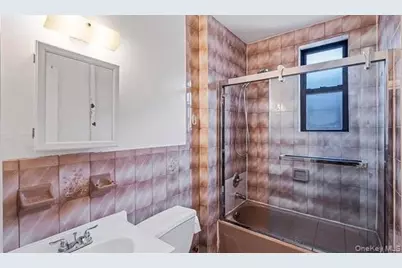 15517 Sanford Avenue #2E, Flushing, NY 11355 - Photo 12