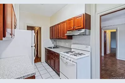 15517 Sanford Avenue #2E, Flushing, NY 11355 - Photo 10