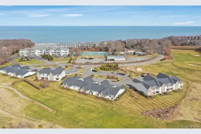 3104 Fox Hill Drive, Calverton, NY 11933 - Photo 32
