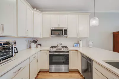 3104 Fox Hill Drive, Calverton, NY 11933 - Photo 6