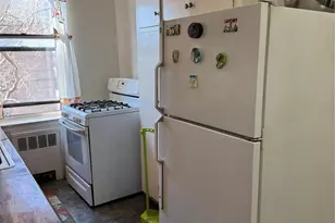 745 E 231st St, Bronx, NY 10466 - Photo 4