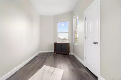 142 Buena Vista Avenue, Yonkers, NY 10701 - Photo 12