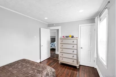 41 Jerome Avenue, Mineola, NY 11501 - Photo 22