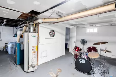 41 Jerome Avenue, Mineola, NY 11501 - Photo 24