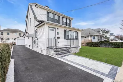 41 Jerome Avenue, Mineola, NY 11501 - Photo 2