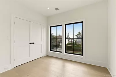 130 Albany Avenue, Westbury, NY 11590 - Photo 28