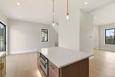 130 Albany Avenue, Westbury, NY 11590 - Photo 14