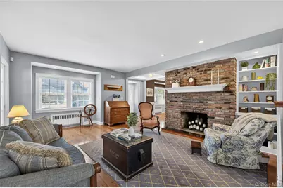 252 Morris Avenue, Rockville Centre, NY 11570 - Photo 2