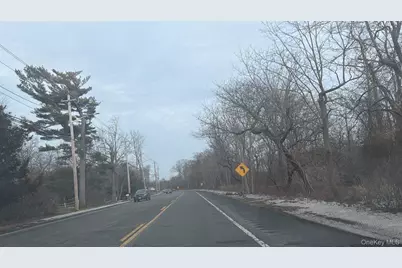 2891 Montauk Highway, Brookhaven, NY 11719 - Photo 4