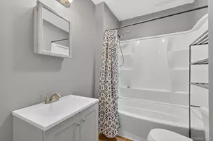 11 Manitou Ave, Poughkeepsie, NY 12603 - Photo 10