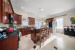 66-19 Commonwealth Blvd, Little Neck, NY 11362 - Photo 6