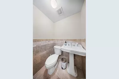 66-19 Commonwealth Boulevard, Little Neck, NY 11362 - Photo 18