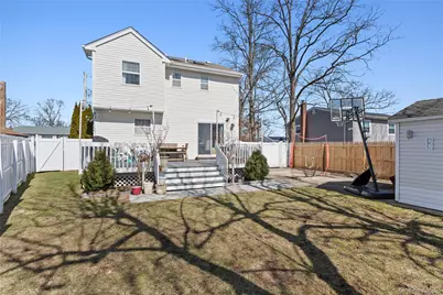 254 40th Street, Copiague, NY 11726 - Photo 18