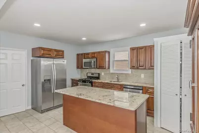 75 Anstice Street, Oyster Bay, NY 11771 - Photo 8