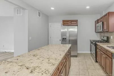 75 Anstice Street, Oyster Bay, NY 11771 - Photo 10