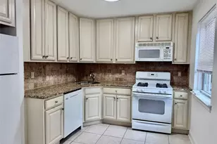 255-55 75th Ave, Glen Oaks, NY 11004 - Photo 4