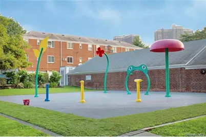 25555 75th Avenue #GV31, Glen Oaks, NY 11004 - Photo 24