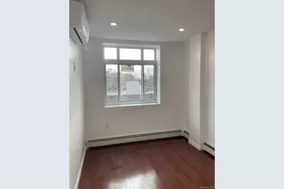 134-40 Blossom Avenue, Flushing, NY 11355 - Photo 12
