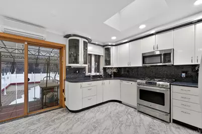 6433 Alderton Street, Rego Park, NY 11374 - Photo 4