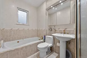 64-33 Alderton St, Rego Park, NY 11374 - Photo 12