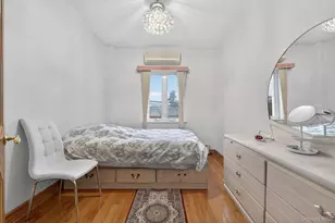 64-33 Alderton St, Rego Park, NY 11374 - Photo 10