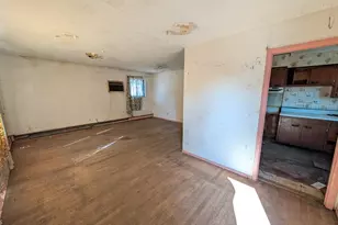 388 Vespucci Ave, Copiague, NY 11726 - Photo 2