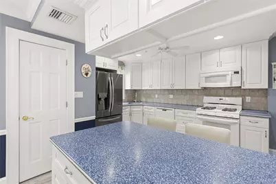 147 Pennsylvania Avenue, Freeport, NY 11520 - Photo 12