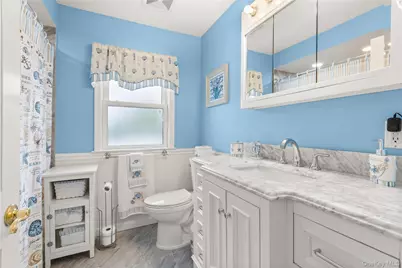 147 Pennsylvania Avenue, Freeport, NY 11520 - Photo 16