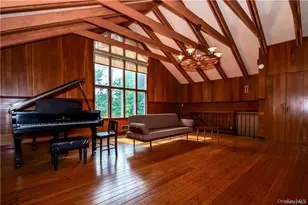 205 Soundview Ave, White Plains, NY 10606 - Photo 10