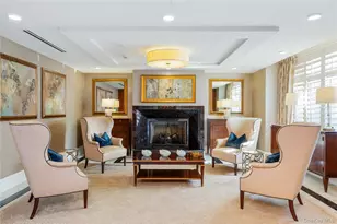 2000 Royal Ct, North Hills, NY 11040 - Photo 16